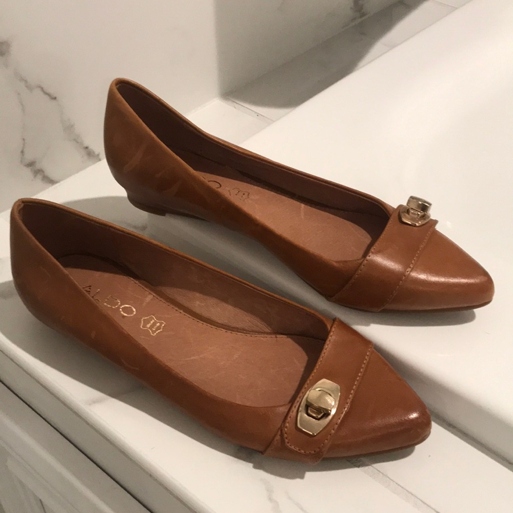 Genuine leather pointed toe pumps/flats